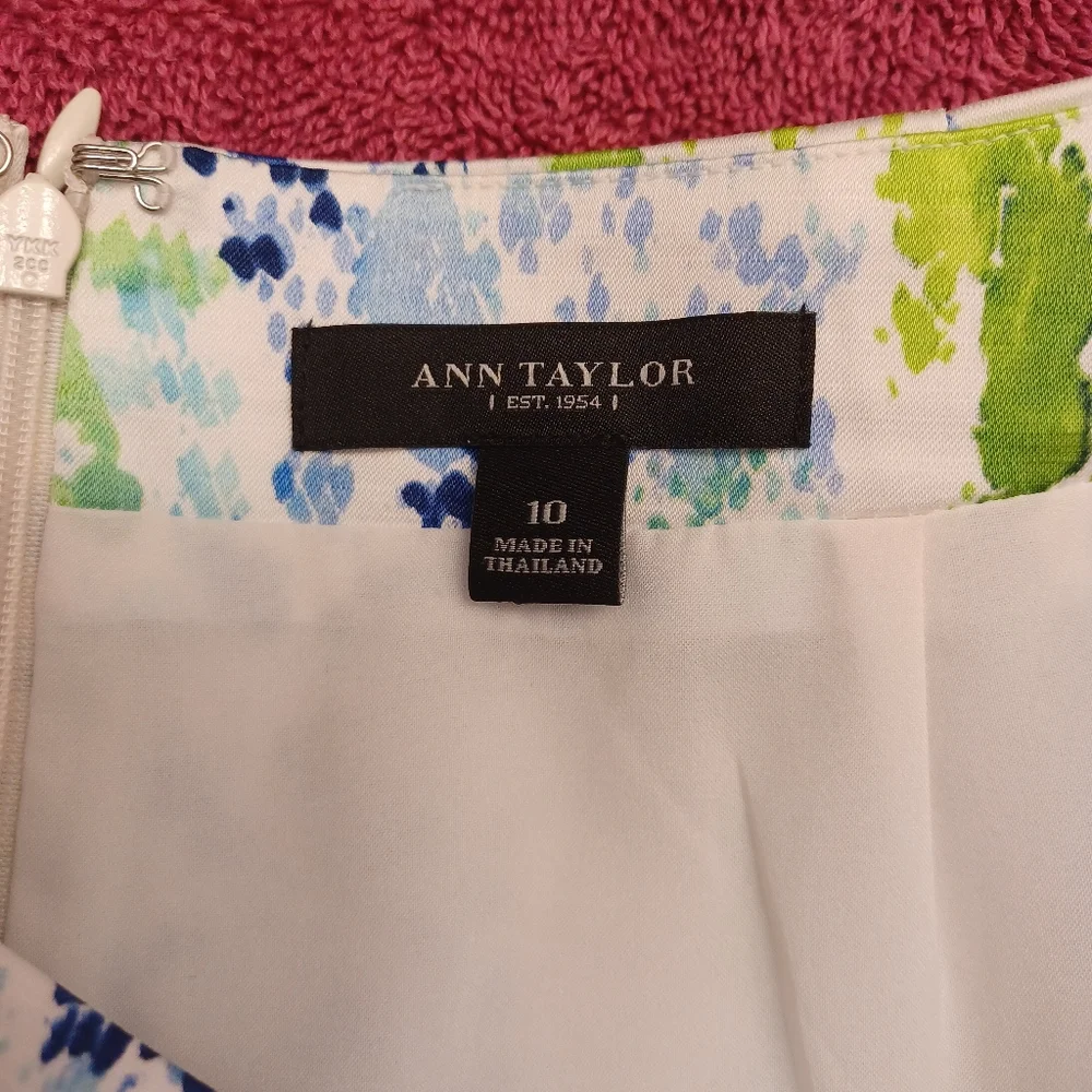 ANN TAYLOR WOMEN'S SKIRT Multi-colored Lined Skirt Size 10 SKIRT ONLY!